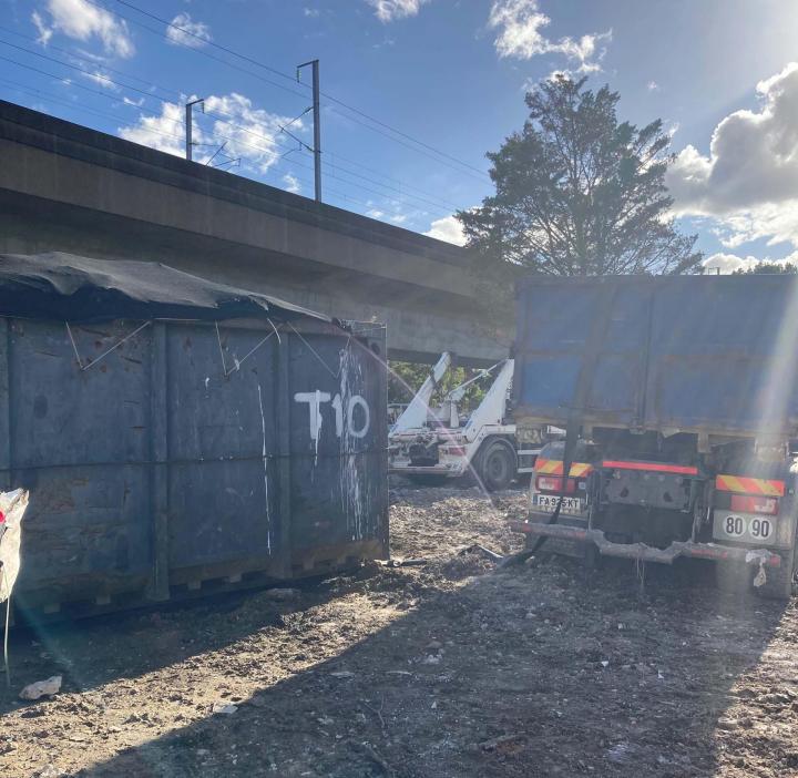 Location de bennes de différents volumes Île-de-France